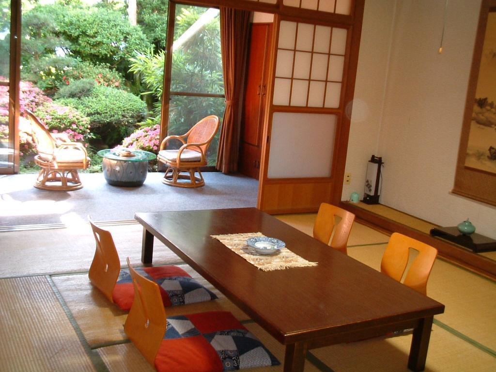 ホテルUreshino Onsen Shoen エクステリア 写真