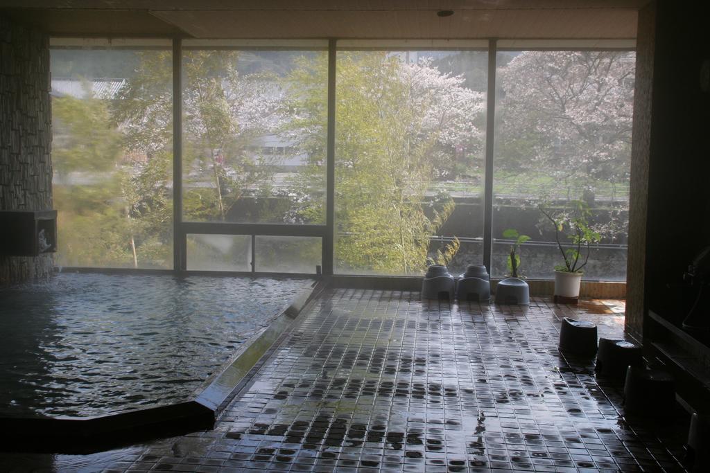 ホテルUreshino Onsen Shoen エクステリア 写真